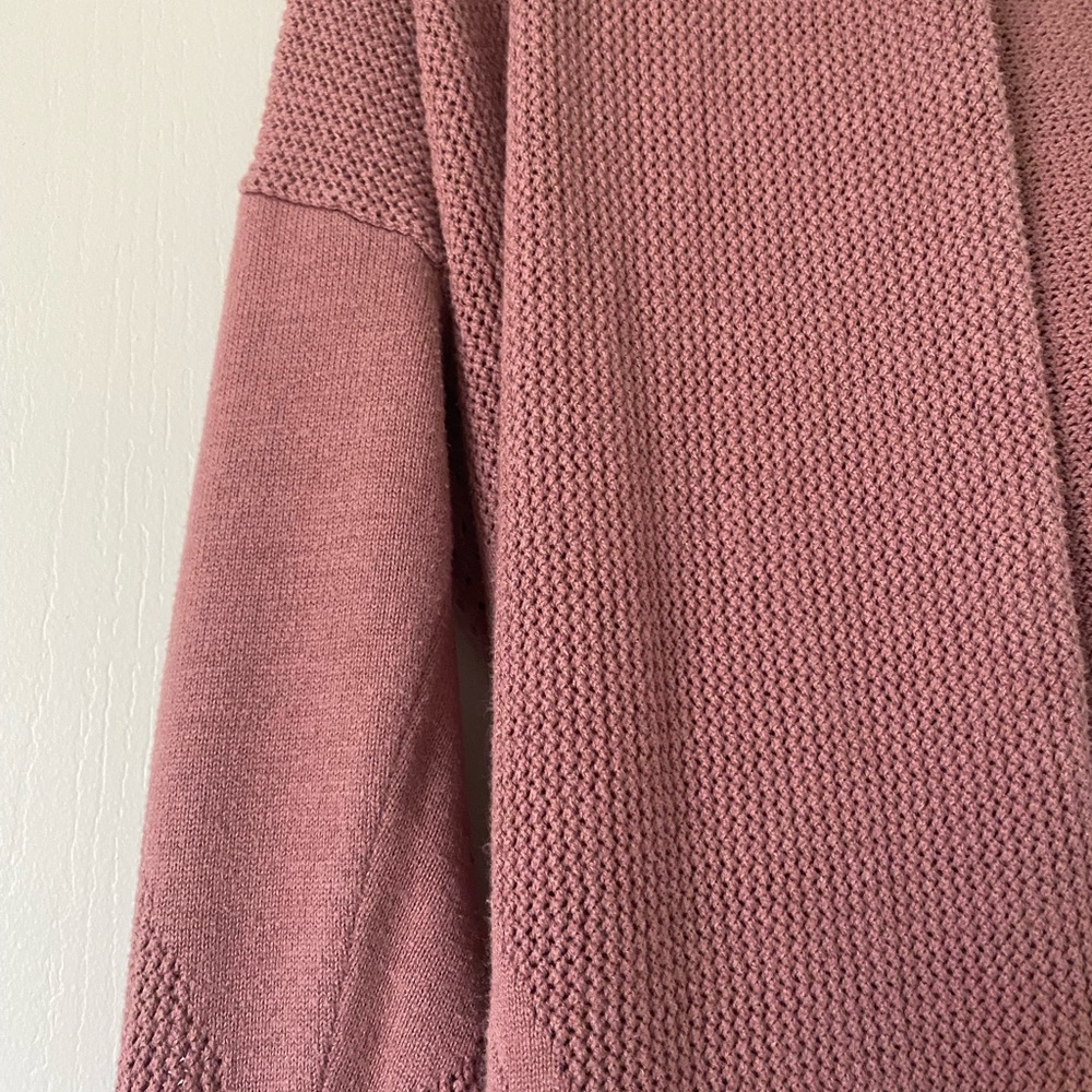Lululemon pink sweater - Picture 8 of 8